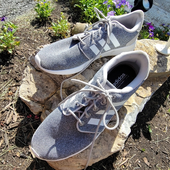 ADIDAS ♡ NWOT Gray 'n White Stripe Canvas Memory Foam Lace Up Sneakers - Picture 7 of 13